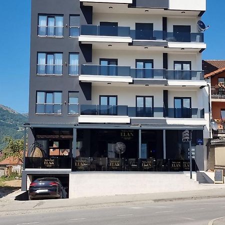 Elan Luxury Apartments & Rooms Плав Екстериор снимка