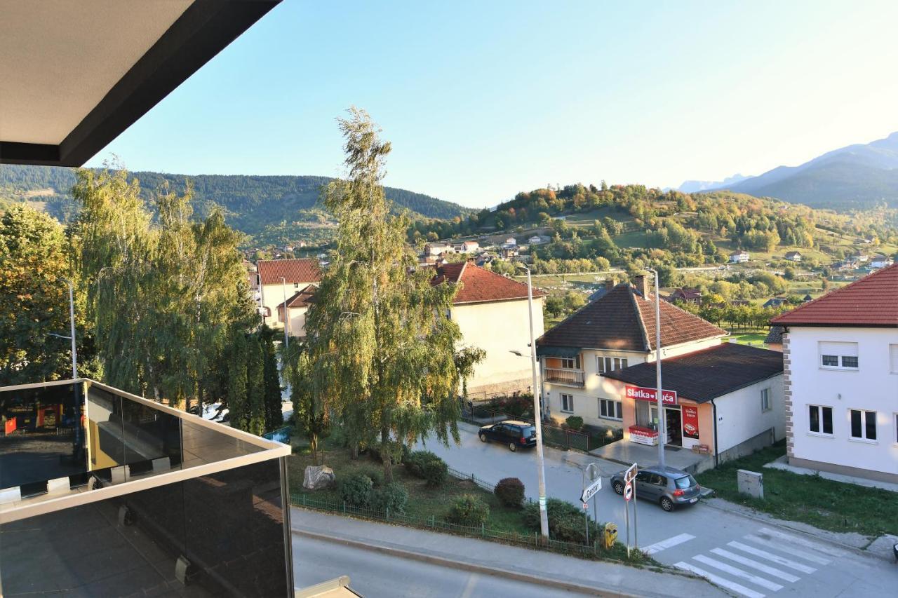 Elan Luxury Apartments & Rooms Плав Екстериор снимка
