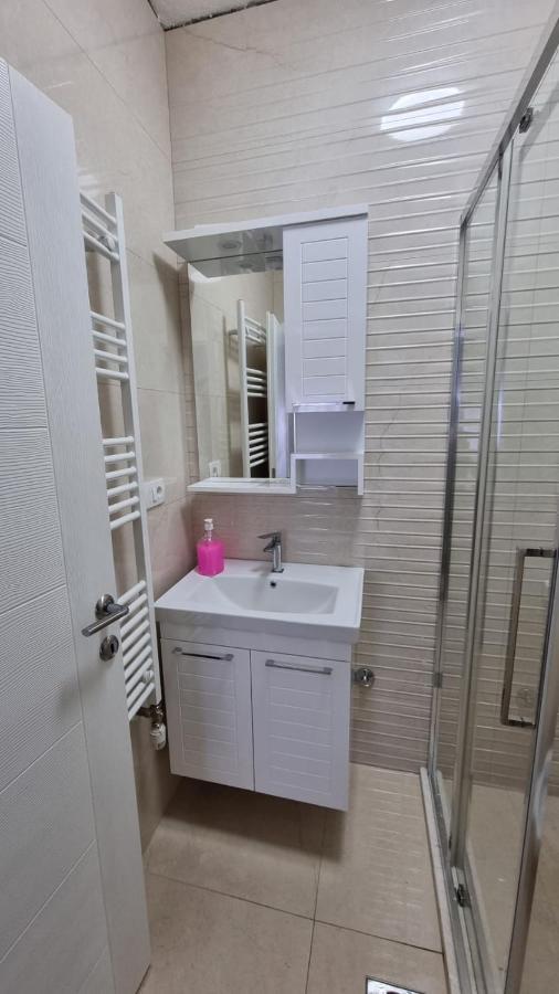 Elan Luxury Apartments & Rooms Плав Екстериор снимка